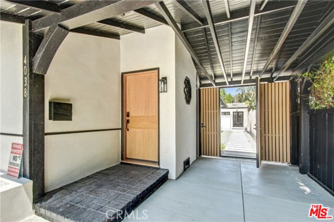 1 bd, 1 ba House in Los Angeles, CA — $3,000/mo — photo 2