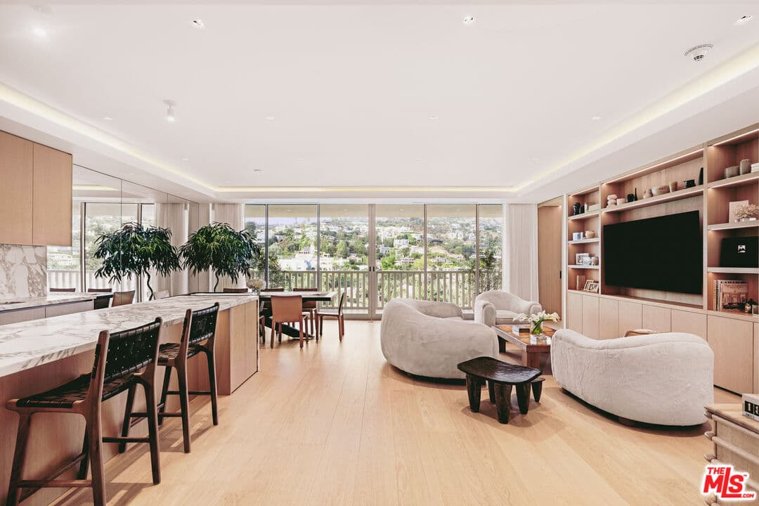 1 bd, 2 ba Condo in West Hollywood, CA — $16,000/mo — photo 1
