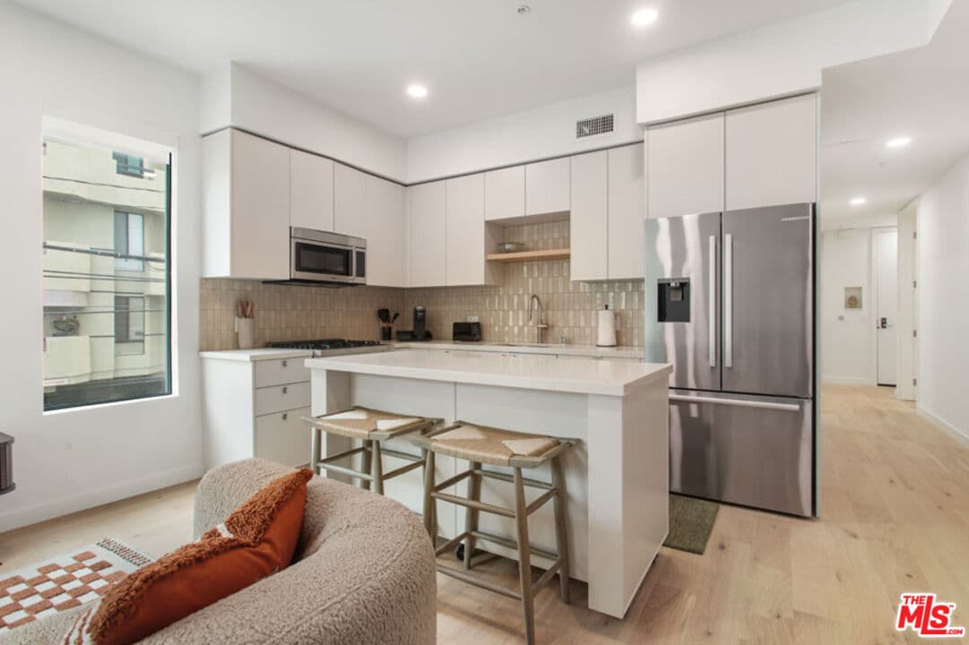 2 bd, 2 ba Apartment in Los Angeles, CA — $6,557/mo — photo 1