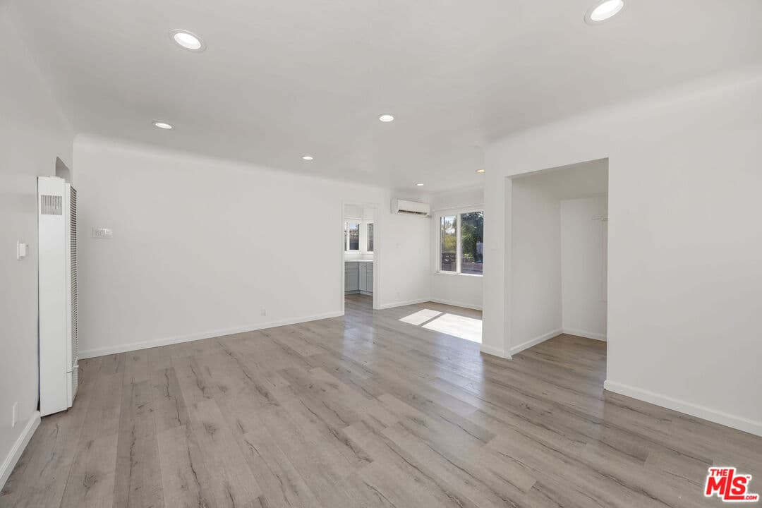 2 bd, 1 ba House in Los Angeles, CA — $3,395/mo — photo 2