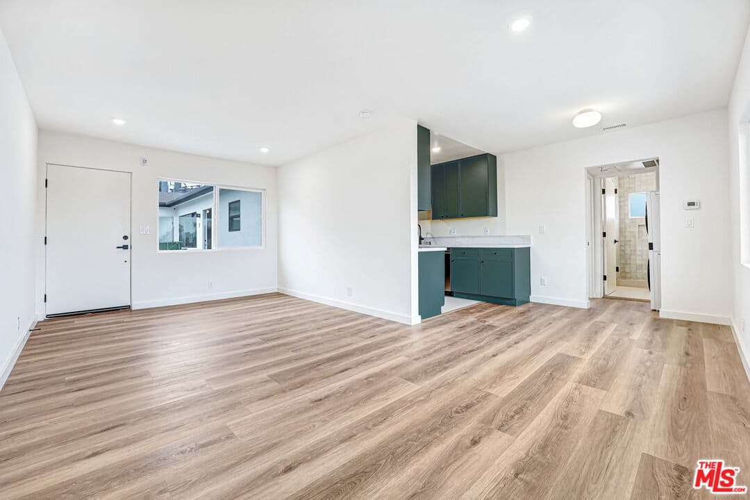 1 bd, 1 ba Townhouse in Pacific Palisades, CA — $3,900/mo — photo 1