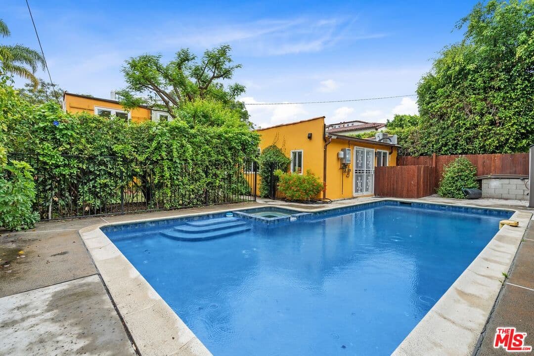 5 bd, 3 ba House in Los Angeles, CA — $11,500/mo — photo 1