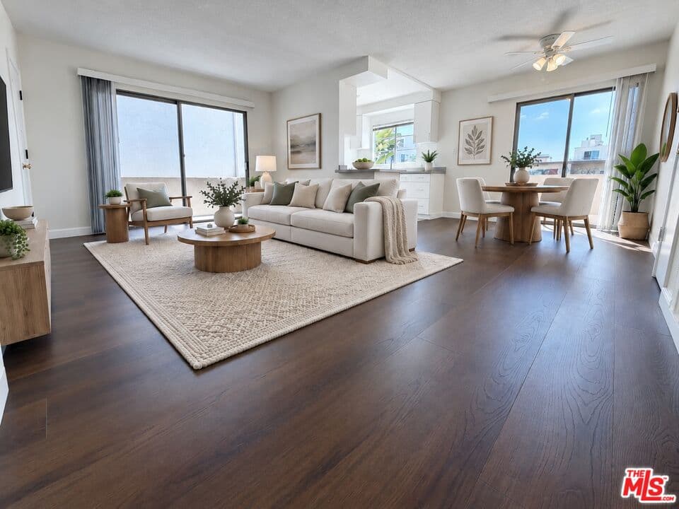 3 bd, 2 ba Townhouse in Los Angeles, CA — $4,250/mo — photo 1