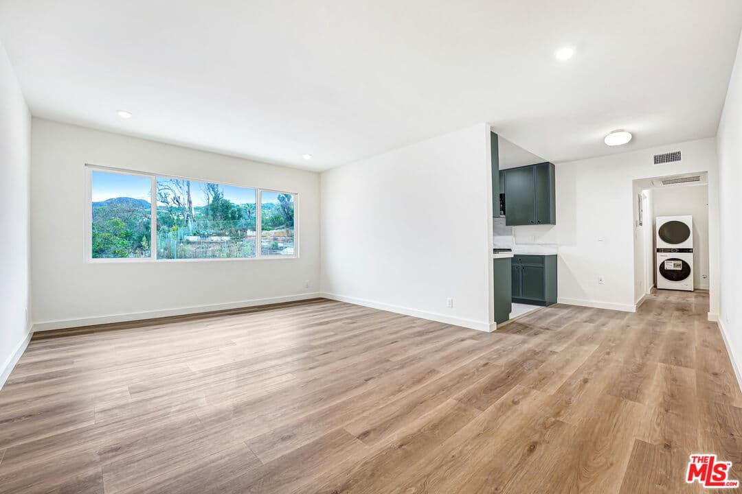1 bd, 1 ba Townhouse in Pacific Palisades, CA — $3,800/mo — photo 1