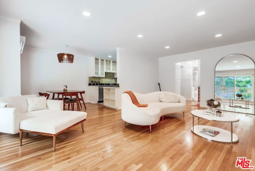 2 bd, 2 ba Condo in West Hollywood, CA — $3,800/mo — photo 1