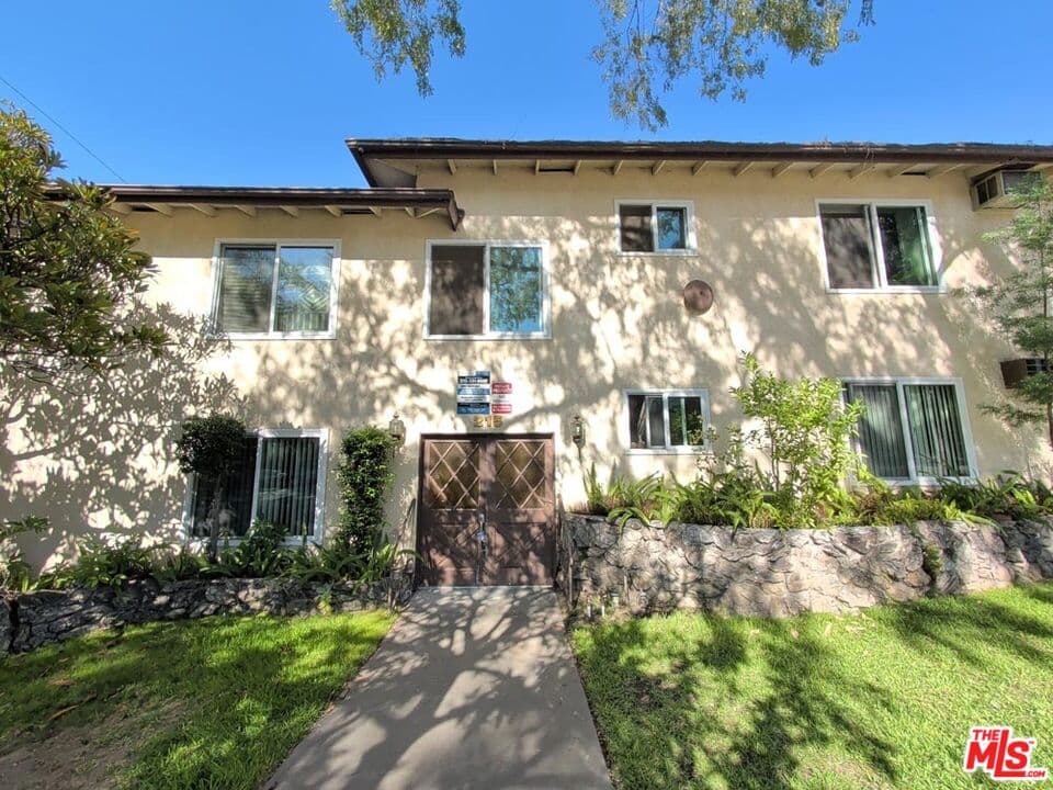2BR Apartment in Monrovia — $2,500/mo