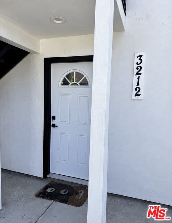 2 bd, 2 ba House in Los Angeles, CA — $3,800/mo — photo 2