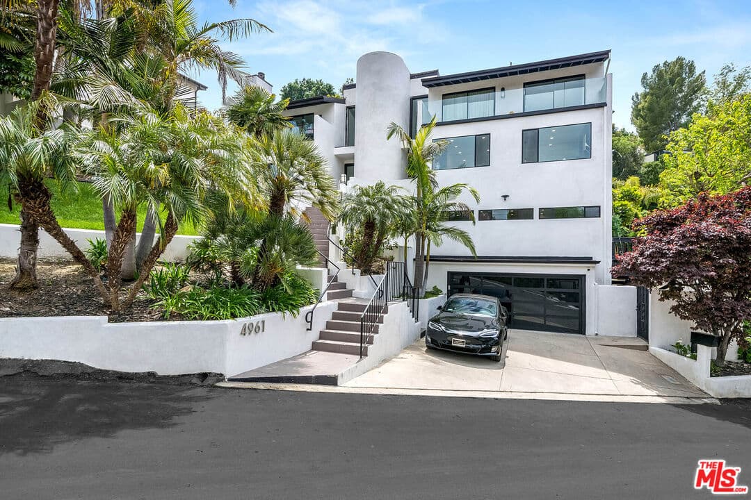 5 bd, 4 ba Apartment in Los Angeles, CA — $15,500/mo — photo 1