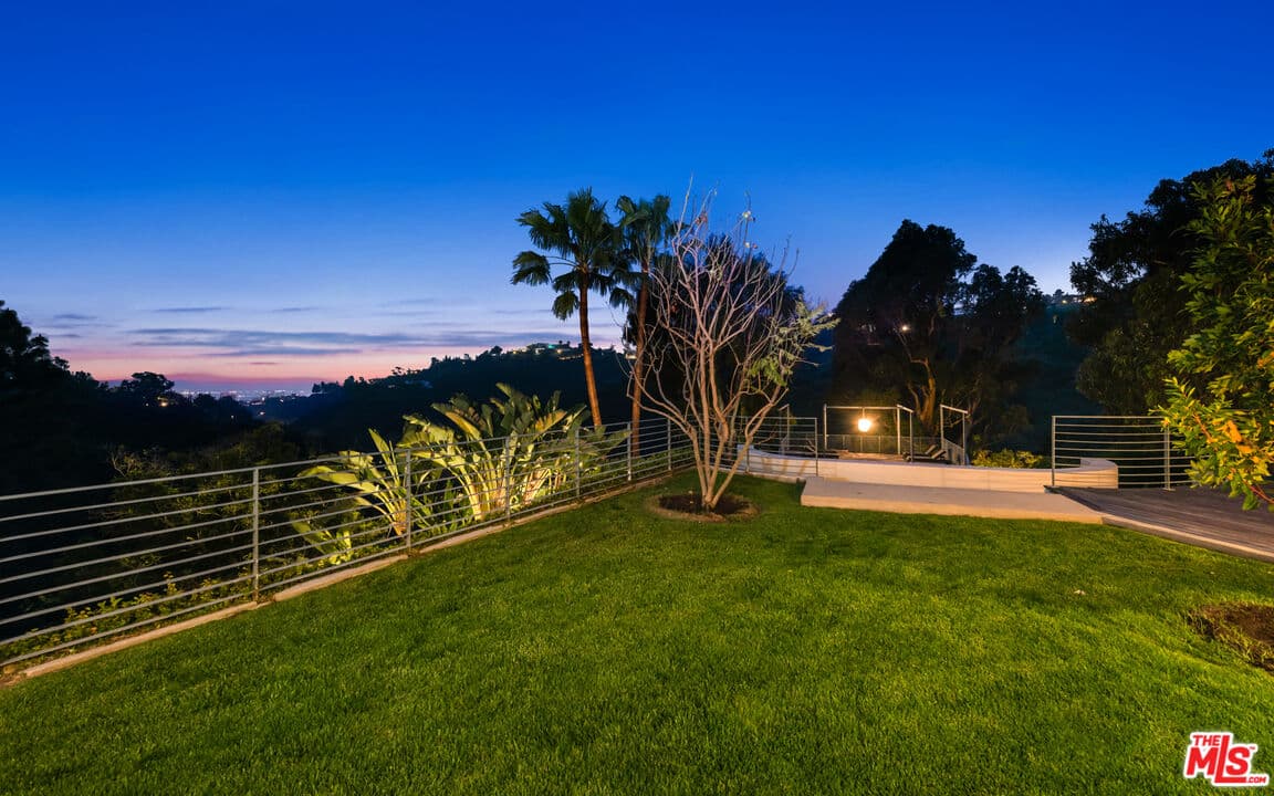 5 bd, 5 ba House in Los Angeles, CA — $55,000/mo — photo 2