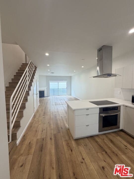 2 bd, 3 ba Townhouse in Los Angeles, CA — $4,495/mo — photo 1