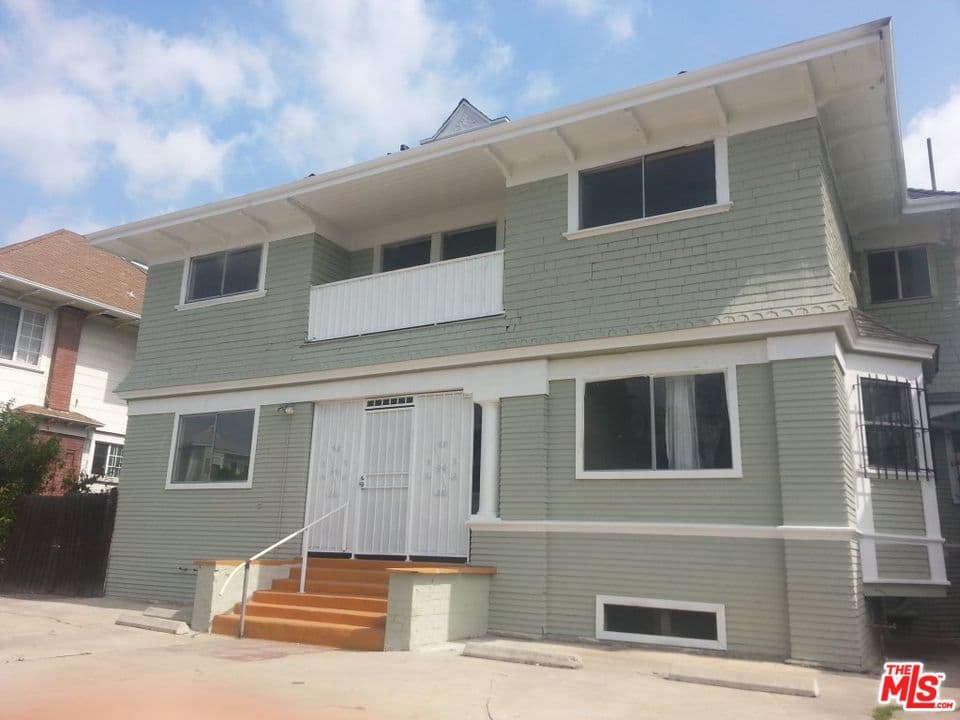 2 bd, 2 ba Apartment in Los Angeles, CA — $2,600/mo — photo 1