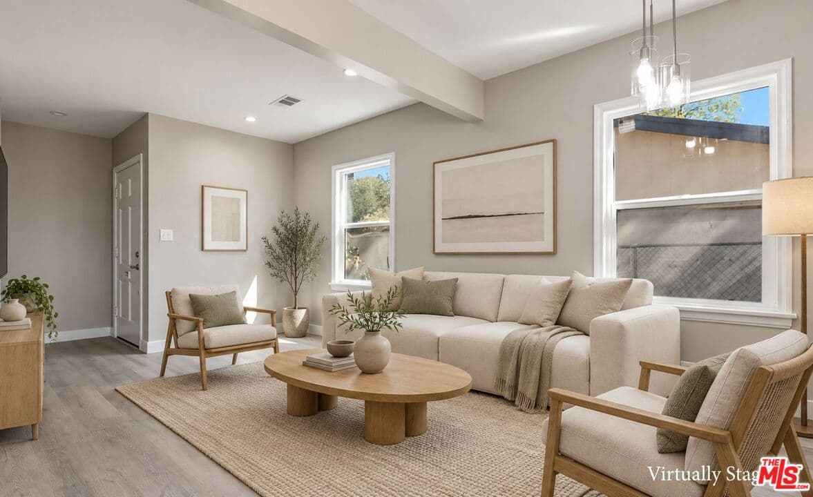 3 bd, 1 ba Townhouse in North Hills, CA — $2,895/mo — photo 1