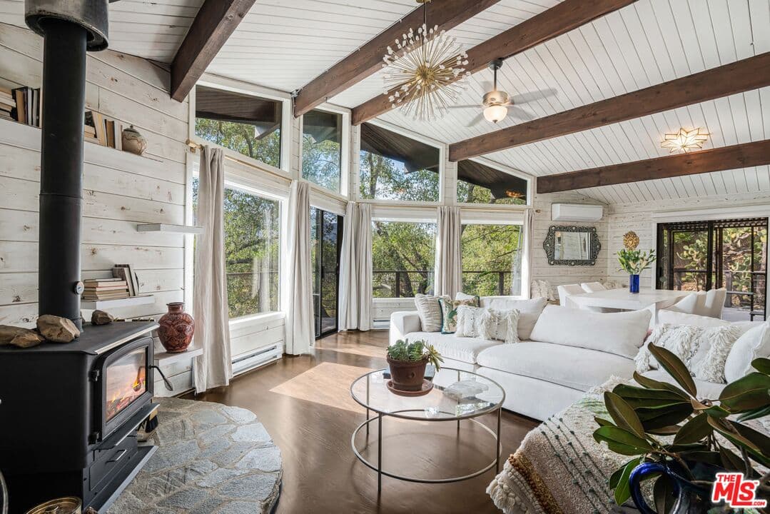 3 bd, 2 ba House in Topanga, CA — $8,500/mo — photo 1