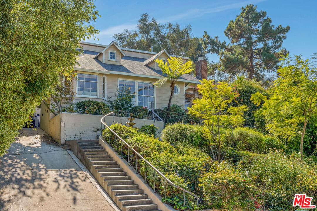 5 bd, 4 ba House in Los Angeles, CA — $15,999/mo — photo 2