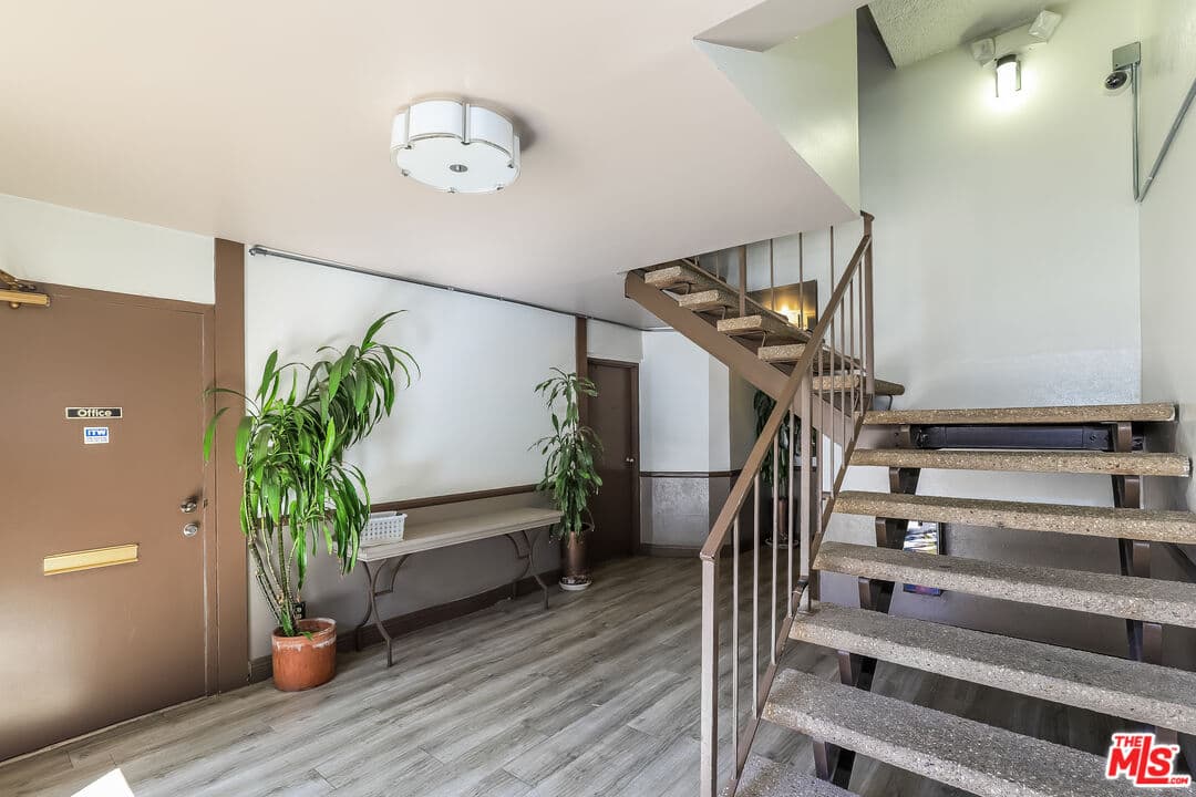 2 bd, 2 ba Apartment in Santa Monica, CA — $3,795/mo — photo 2