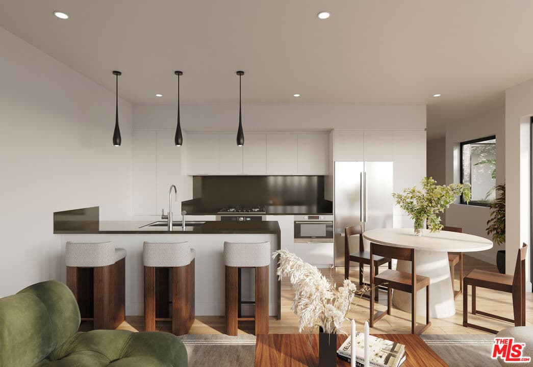 2 bd, 3 ba Condo in West Hollywood, CA — $6,500/mo — photo 2