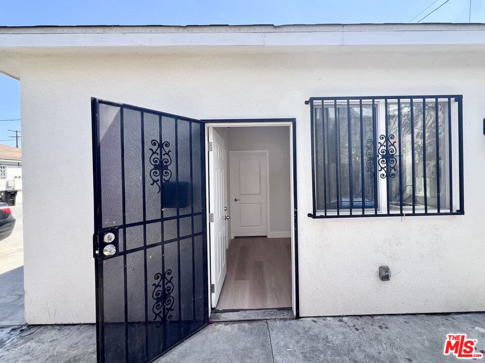 1 bd, 1 ba Apartment in Los Angeles, CA — $1,800/mo — photo 2