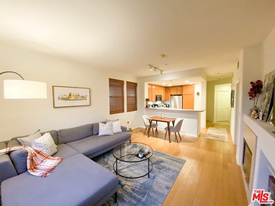 2 bd, 2 ba Condo in Playa Vista, CA — $4,600/mo — photo 1