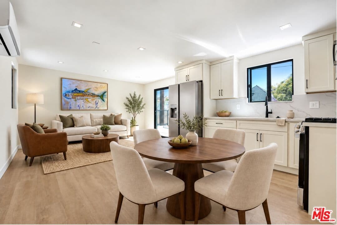 2 bd, 2 ba House in Los Angeles, CA — $3,595/mo — photo 1