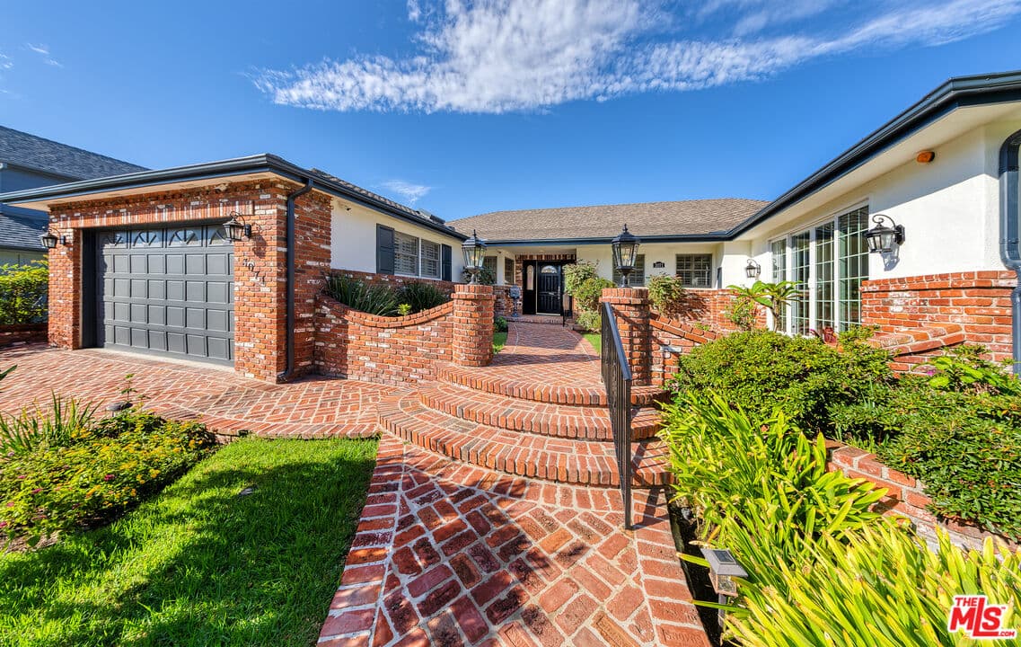 4 bd, 4 ba House in Los Angeles, CA — $13,495/mo — photo 1