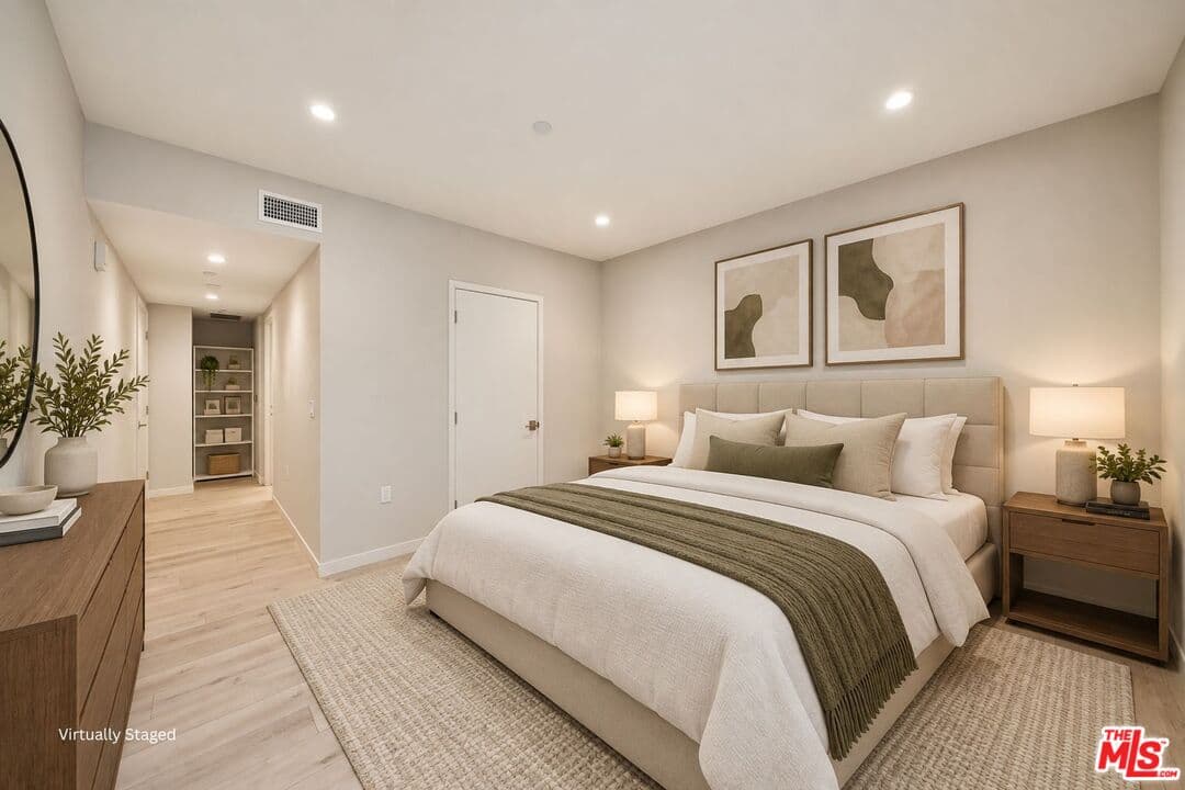 2 bd, 3 ba Apartment in Los Angeles, CA — $4,339/mo — photo 2