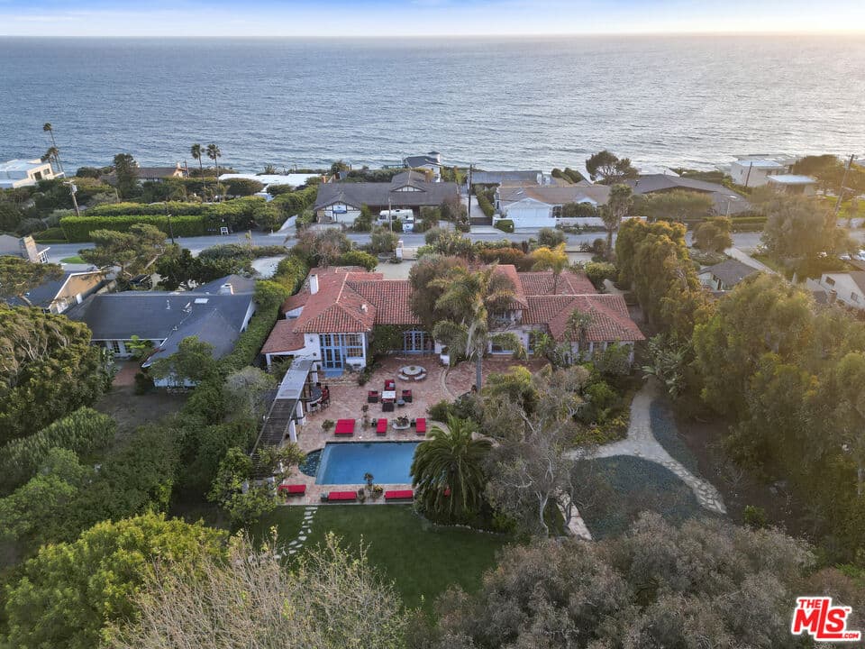 6 bd, 6 ba House in Malibu, CA — $33,000/mo — photo 1