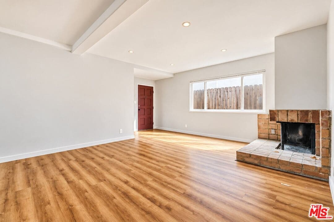 2 bd, 1 ba Condo in Venice, CA — $4,775/mo — photo 2