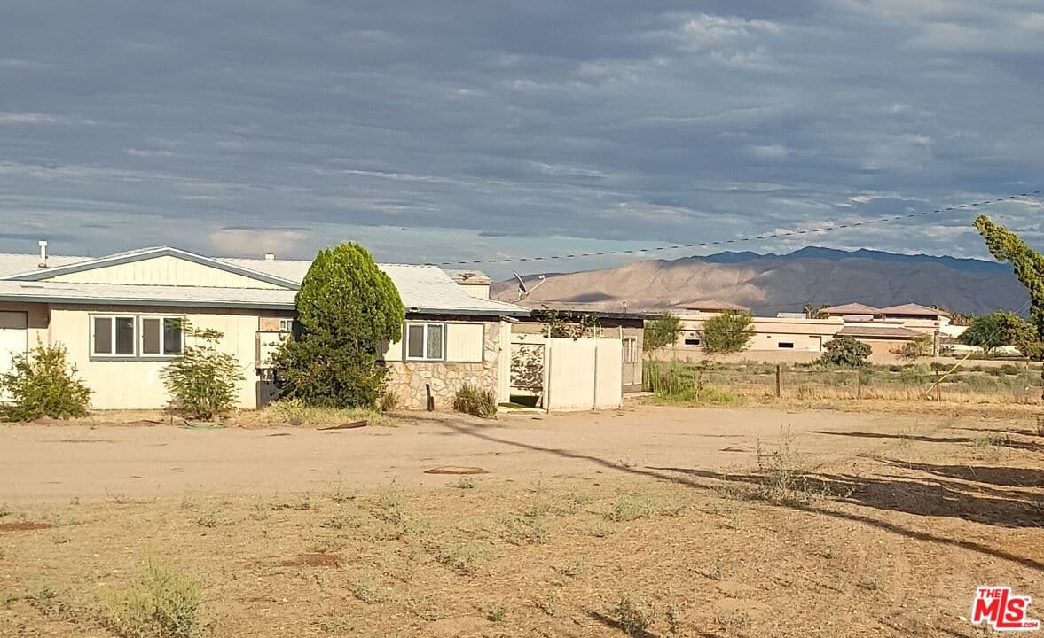 1BR House in Hesperia — $1,295/mo