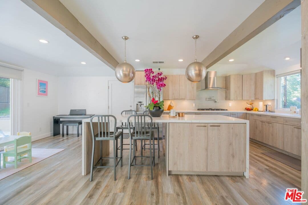 4 bd, 4 ba House in Glendale, CA — $8,500/mo — photo 1