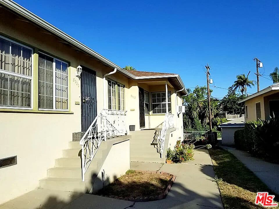 2 bd, 1 ba House in Los Angeles, CA — $2,900/mo — photo 2