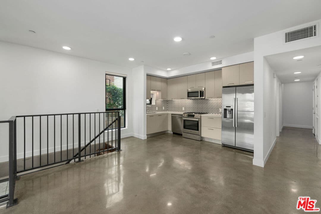 3 bd, 3 ba Apartment in West Hollywood, CA — $7,309/mo — photo 1
