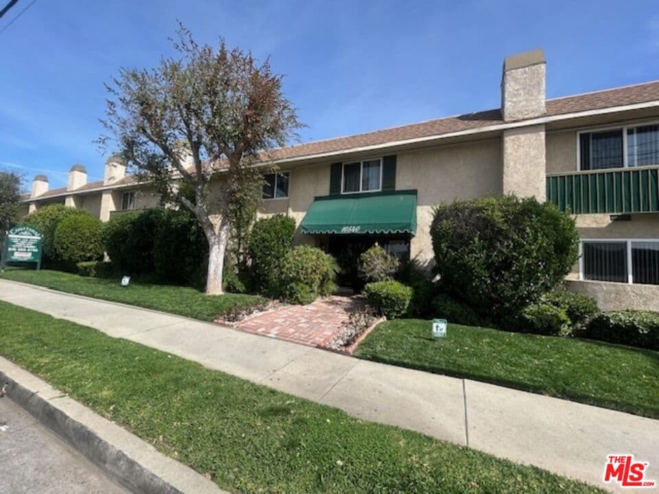 1 bd, 1 ba Apartment in Granada Hills, CA — $1,750/mo — photo 1