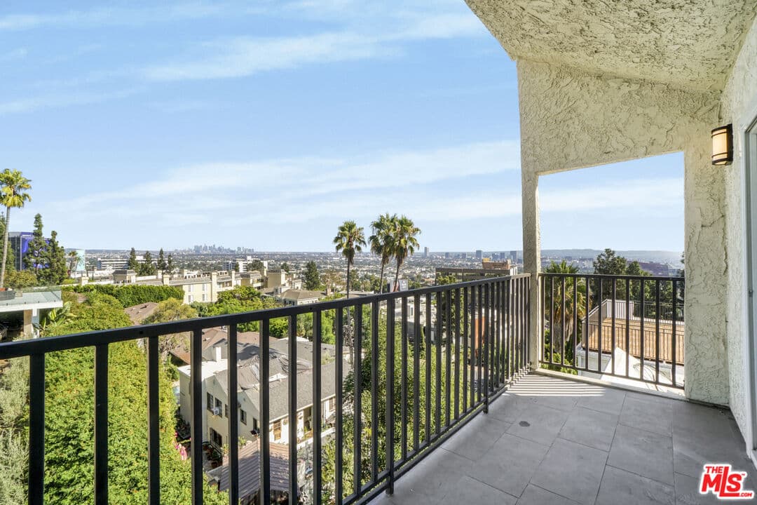 2 bd, 2 ba Condo in West Hollywood, CA — $4,800/mo — photo 1