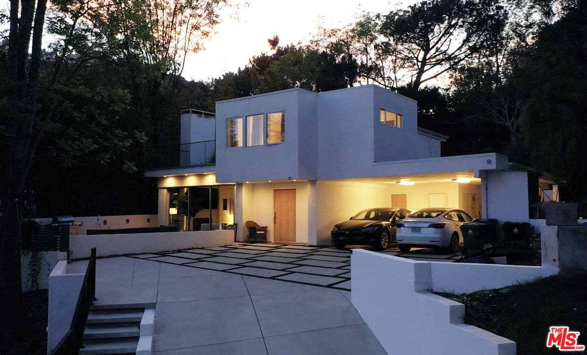 4 bd, 3 ba House in Los Angeles, CA — $14,750/mo — photo 1