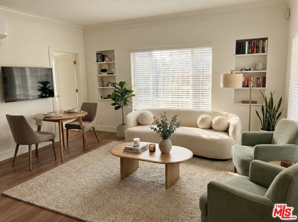 2 bd, 2 ba Apartment in Los Angeles, CA — $3,950/mo — photo 1
