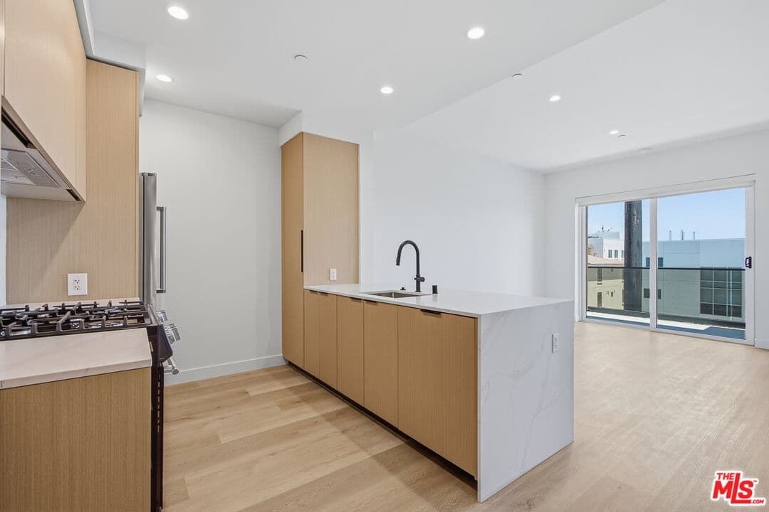 1 bd, 1 ba Apartment in Los Angeles, CA — $3,895/mo — photo 1