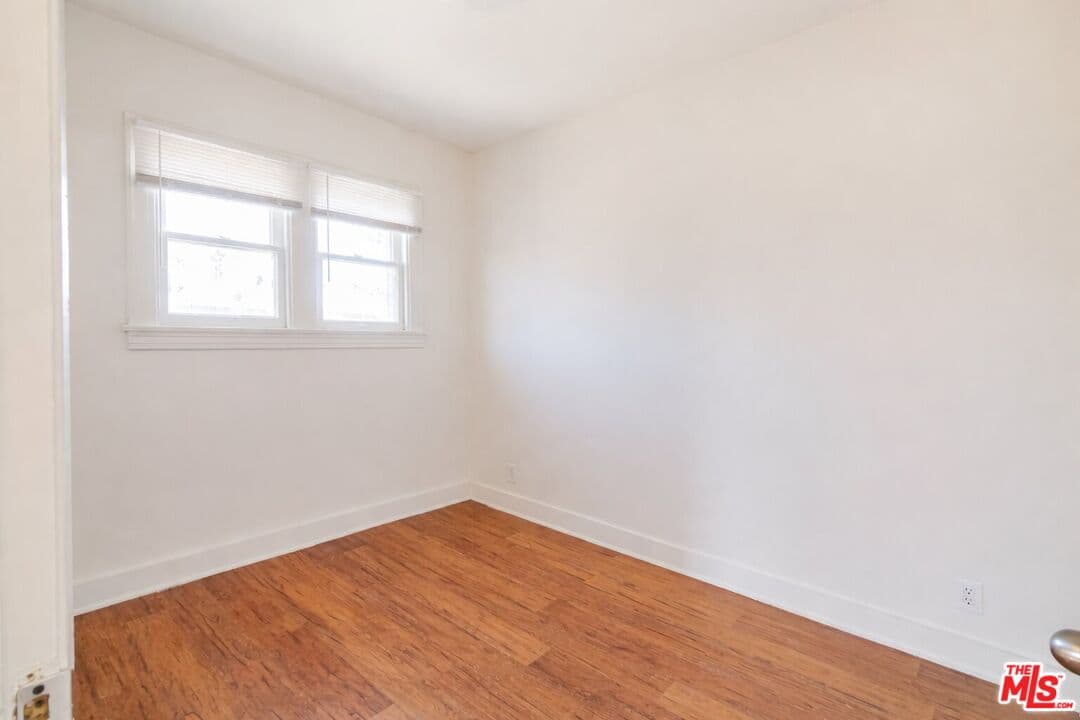 1 bd, 1 ba Apartment in Los Angeles, CA — $1,450/mo — photo 2