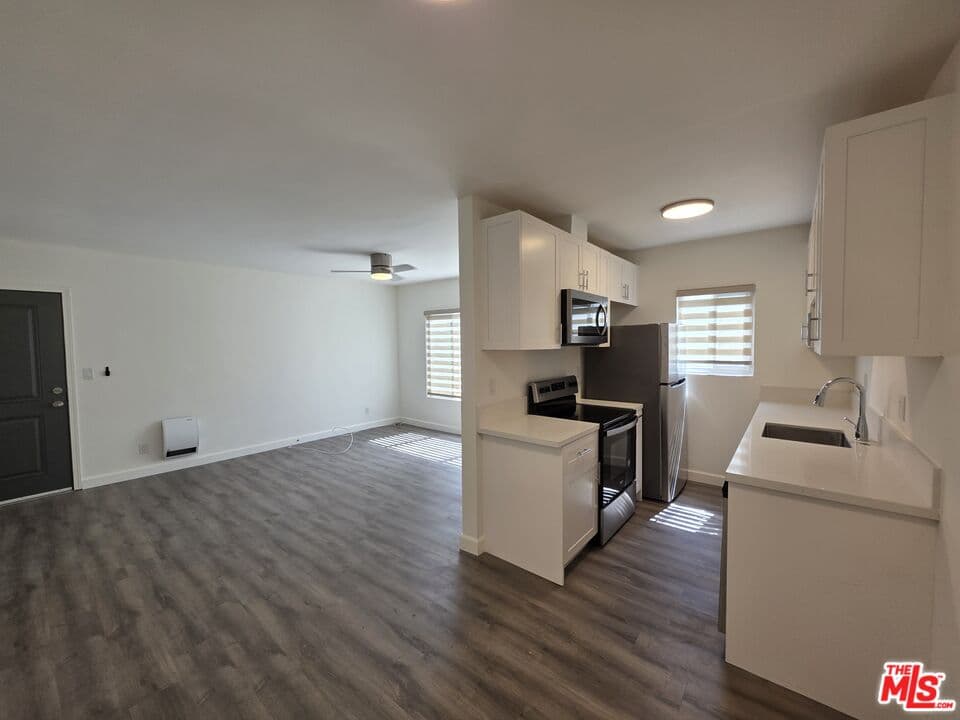2 bd, 2 ba Apartment in Santa Monica, CA — $3,050/mo — photo 1