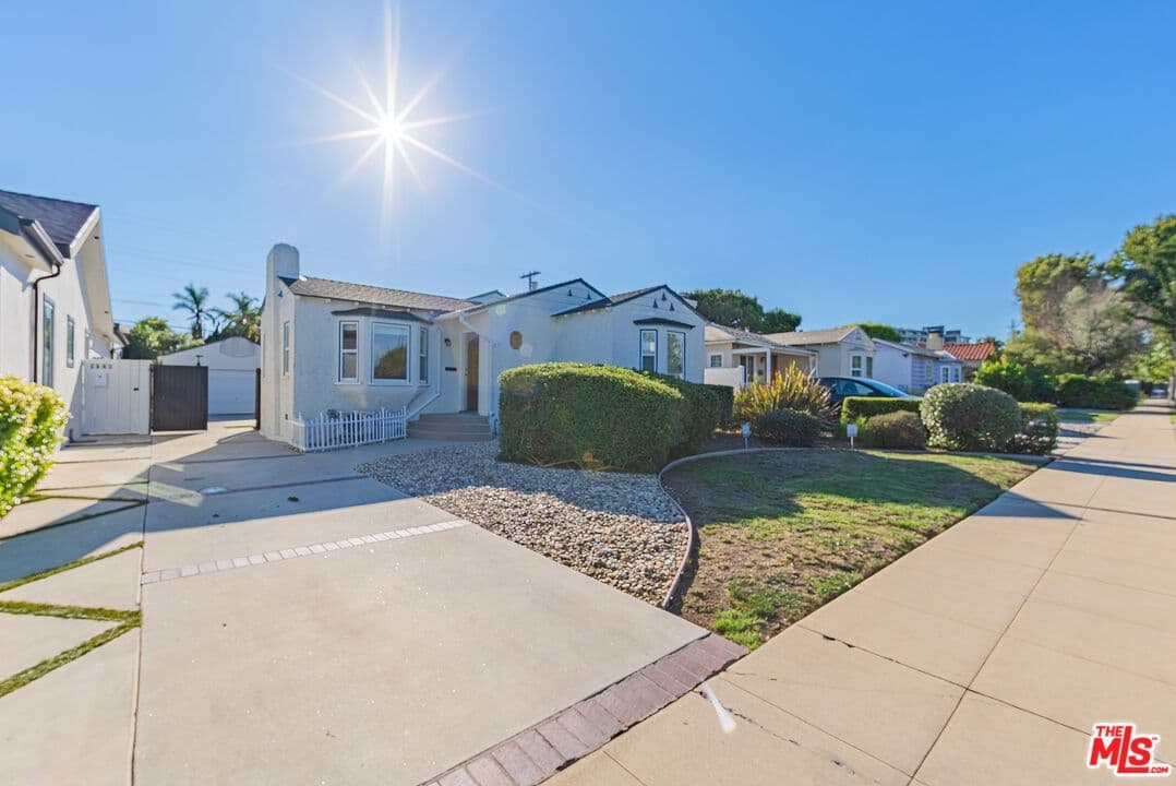 3 bd, 2 ba House in Los Angeles, CA — $5,200/mo — photo 1
