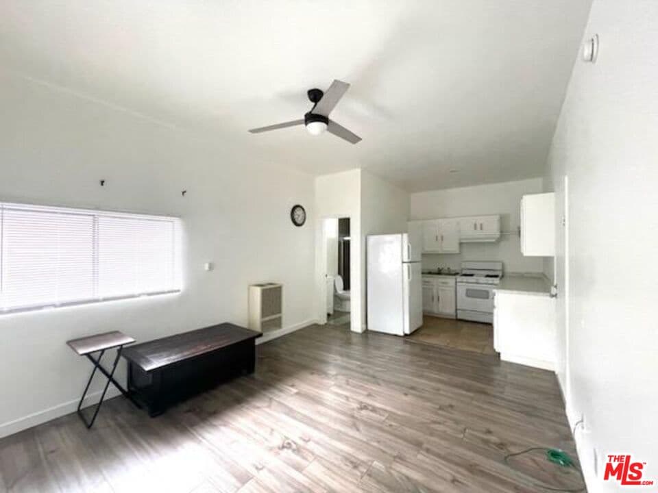 1 bd, 1 ba Apartment in Los Angeles, CA — $1,725/mo — photo 2