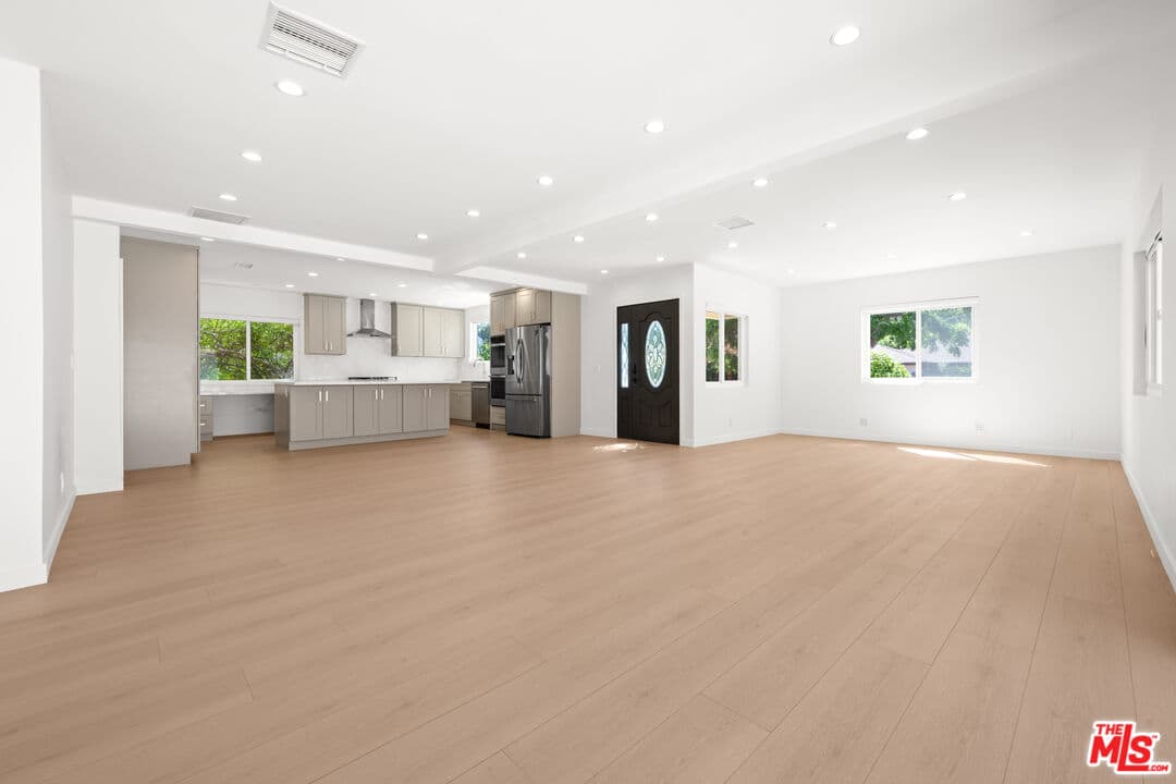 3 bd, 2 ba House in Los Angeles, CA — $8,495/mo — photo 2