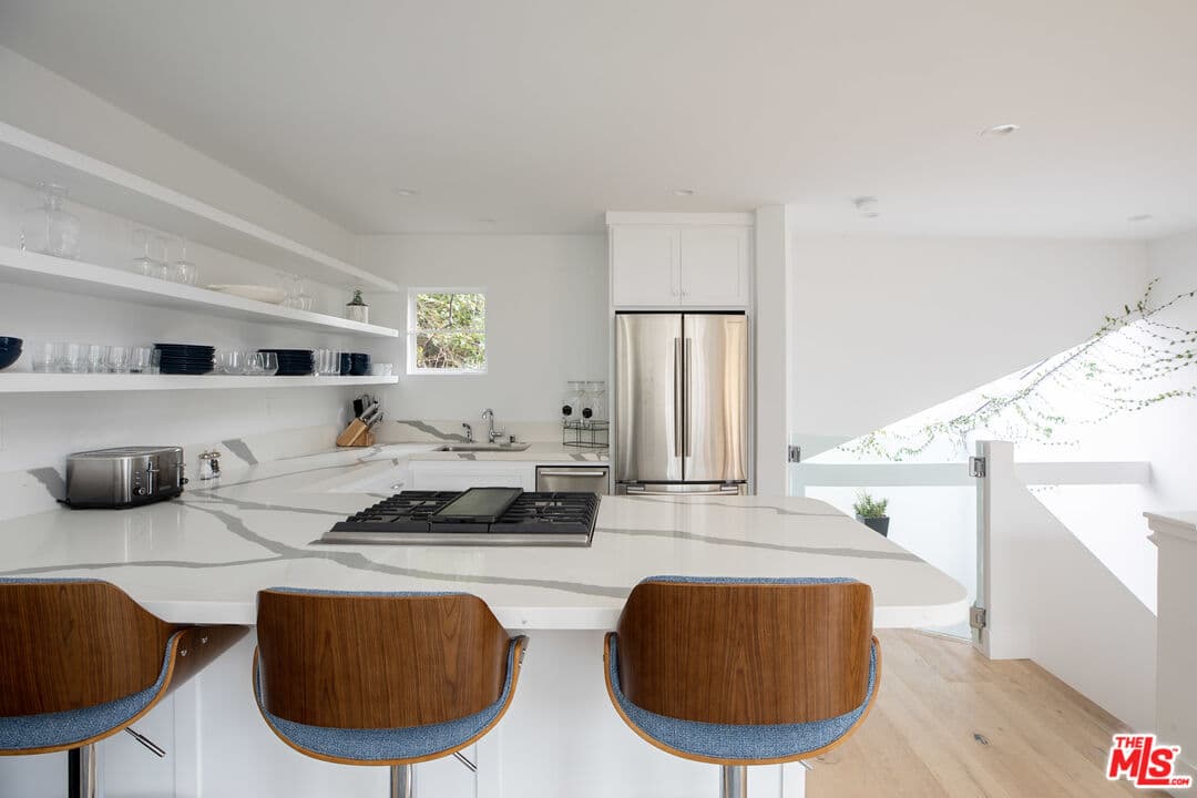 2 bd, 1 ba Townhouse in Malibu, CA — $6,500/mo — photo 1