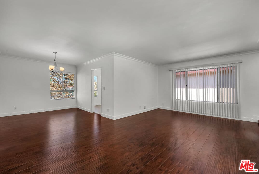 2 bd, 2 ba Apartment in Beverly Hills, CA — $3,400/mo — photo 2