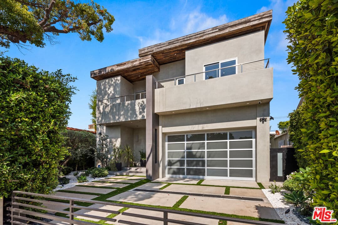 5 bd, 6 ba House in Los Angeles, CA — $22,500/mo — photo 2