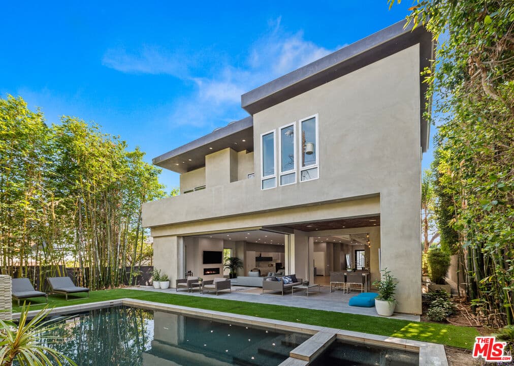 5 bd, 6 ba House in Los Angeles, CA — $22,500/mo — photo 1