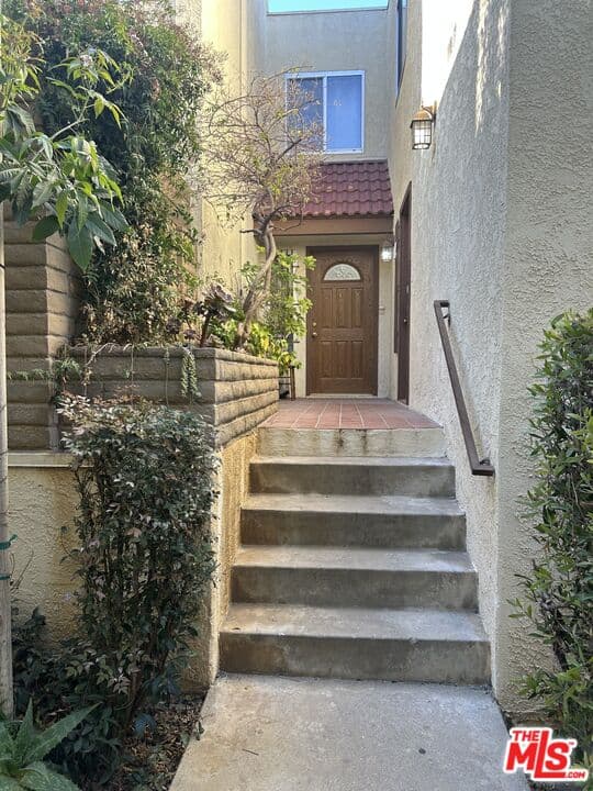 3 bd, 3 ba Condo in Santa Monica, CA — $5,000/mo — photo 2
