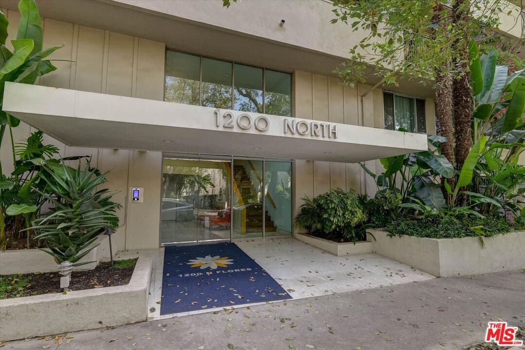 2 bd, 2 ba Condo in West Hollywood, CA — $3,900/mo — photo 1