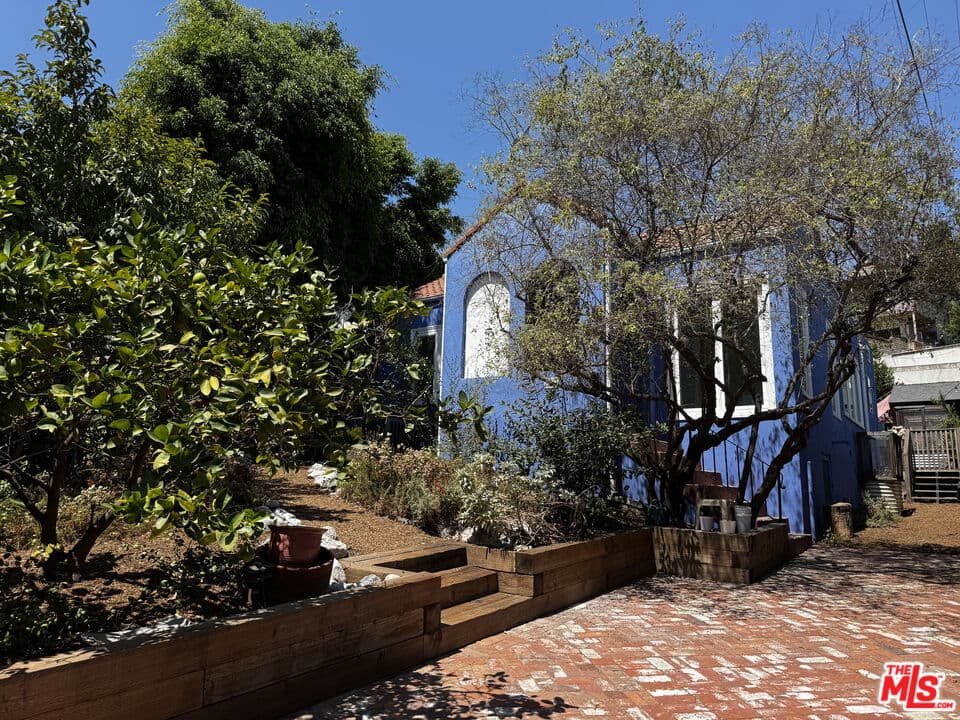 3 bd, 3 ba House in Los Angeles, CA — $8,500/mo — photo 1