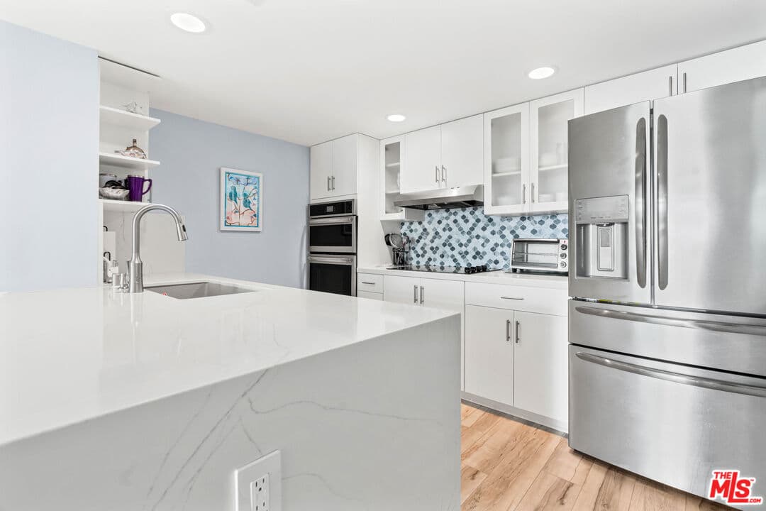 1 bd, 2 ba Condo in Marina Del Rey, CA — $5,300/mo — photo 2