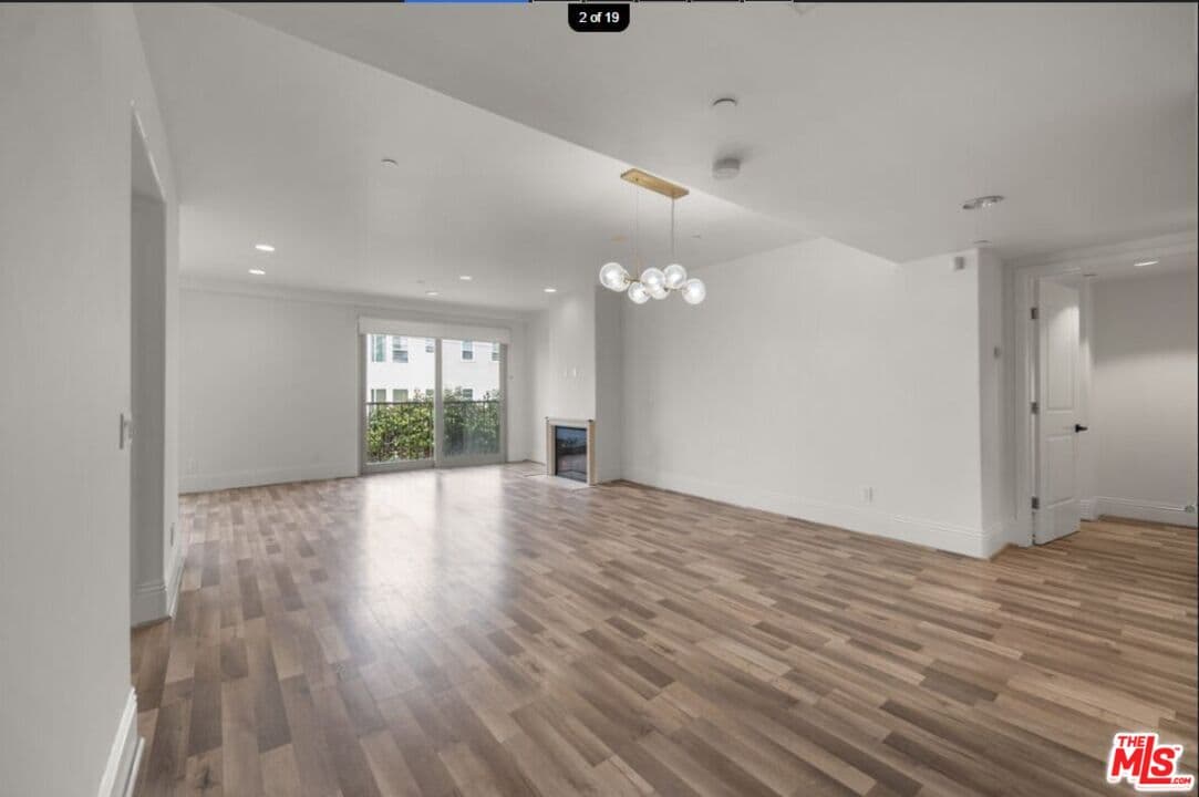 3 bd, 2 ba Condo in Los Angeles, CA — $3,500/mo — photo 2